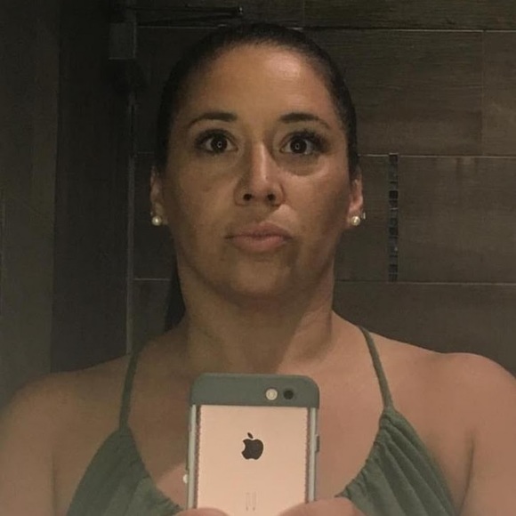 Meet your Posher, Sharon - Picture 1 of 1